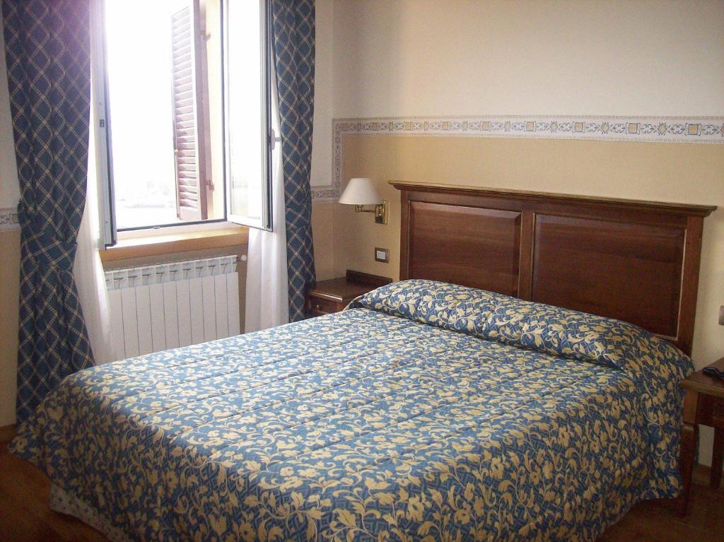 Albergo Il Cacciatore Spello Exterior foto