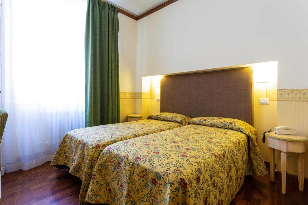 Albergo Il Cacciatore Spello Exterior foto