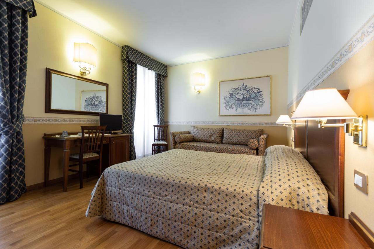 Albergo Il Cacciatore Spello Exterior foto