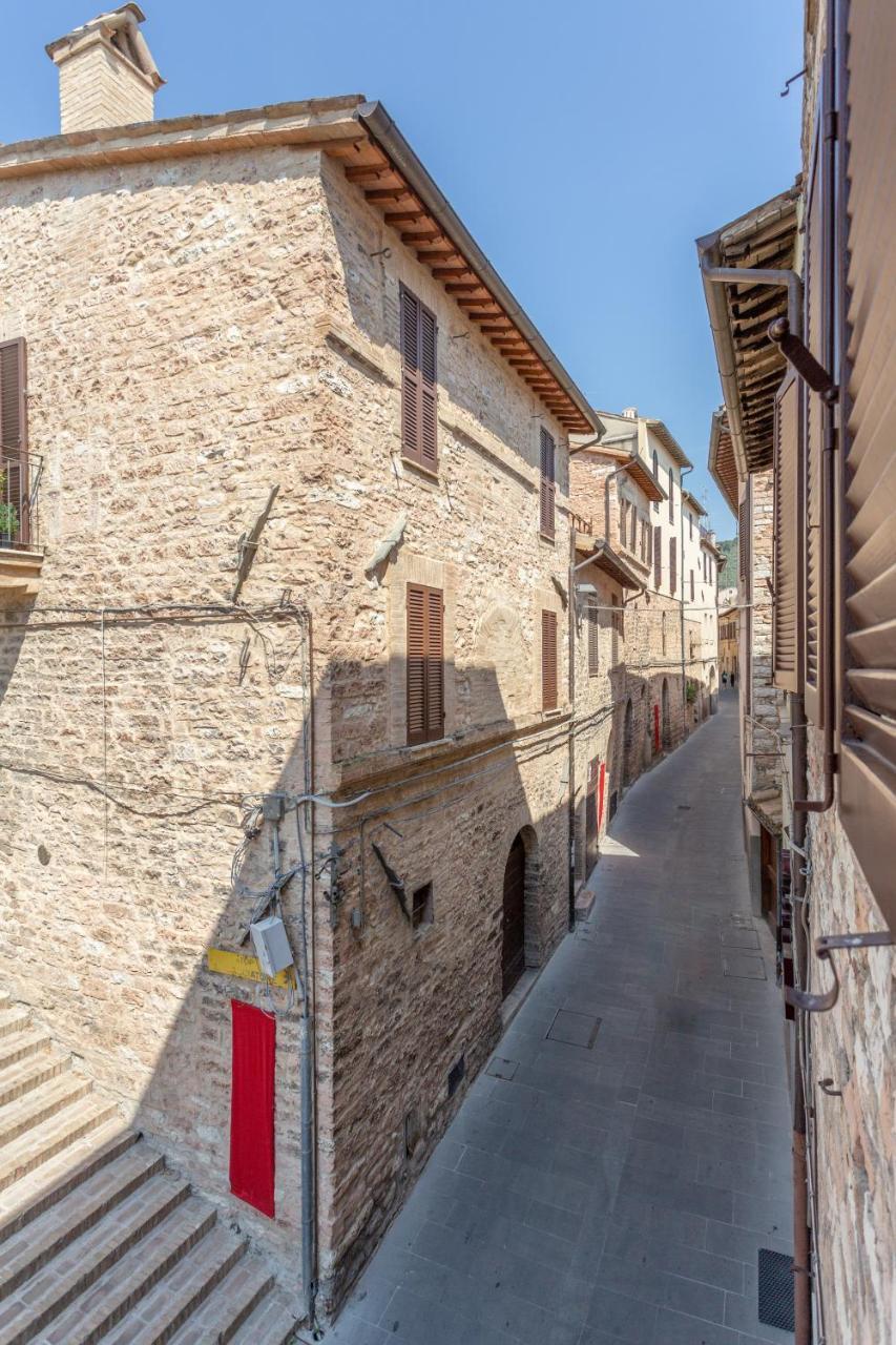 Albergo Il Cacciatore Spello Exterior foto